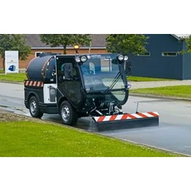 City Ranger 3070 kommunális gép City Ranger 3070 kommunális gép