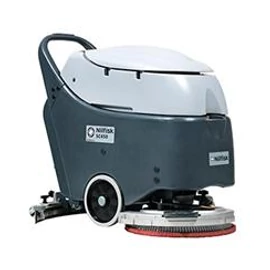 Nilfisk SC450 E padlótisztító, hálózati 230 V-os változat