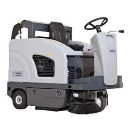 Nilfisk SW 4000 P seprő-szívógép, benzinüzemelésű